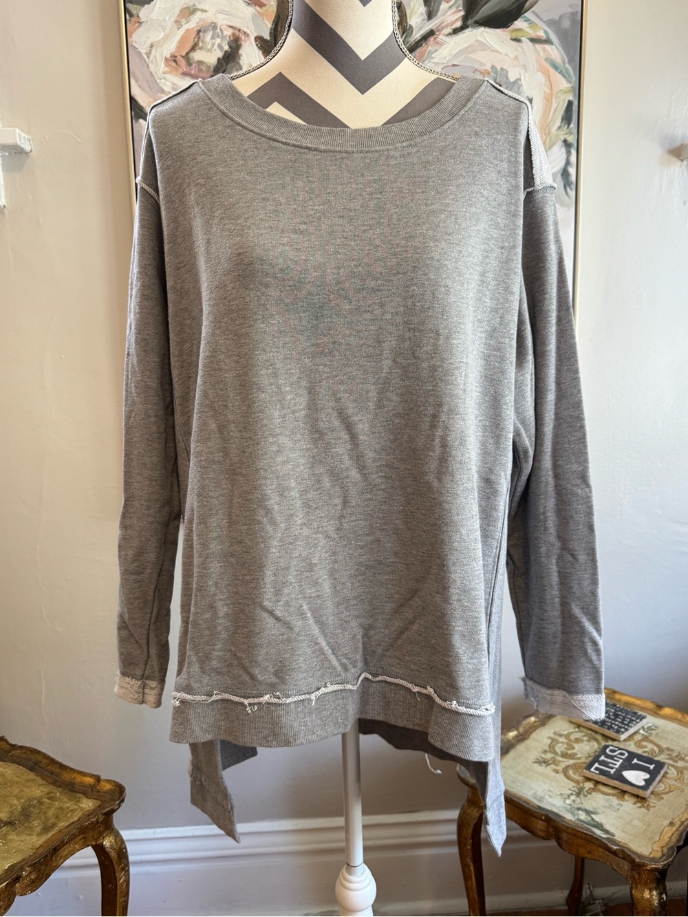 Cato Light Gray Raw-Edge Lightweight Pullover Sweatshirt